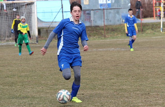 踢得不甚理 踢得不甚理